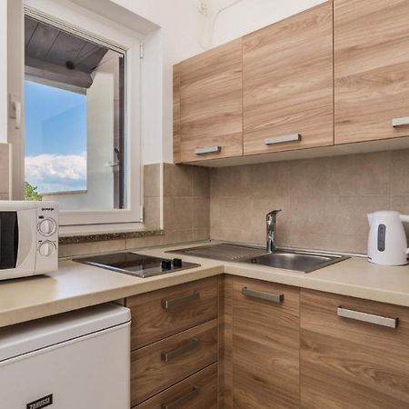 Rona Apartment Zdravko Barbariga Kültér fotó